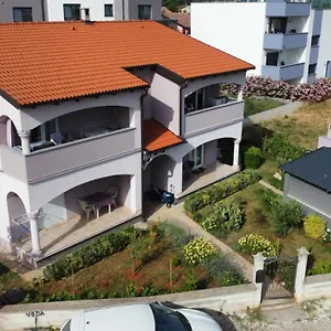 Vukalovic Apartment