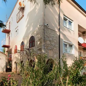 Mira 1804 Apartment